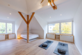 Schlafzimmer - Möblierte Dachgeschosswohnung mit Loft-Feeling